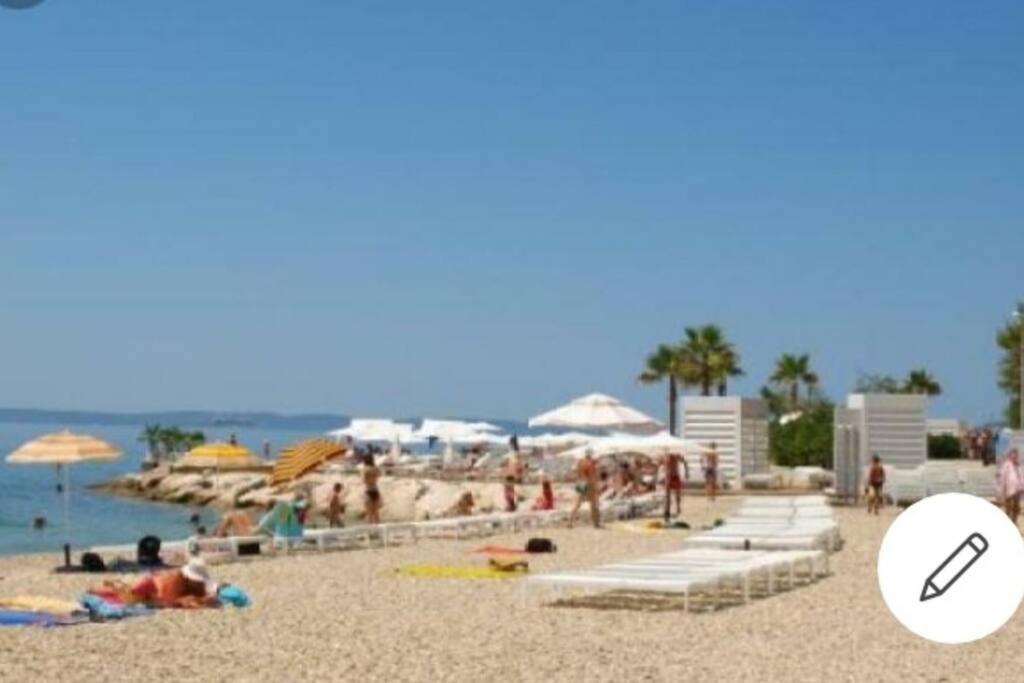 Bright And Colourful Apartment Luce -Sandy Beach Split Dış mekan fotoğraf